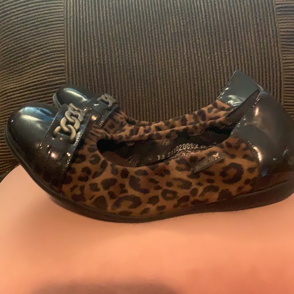 Mephisto Genuine Leather flats NWT - Picture 3 of 5